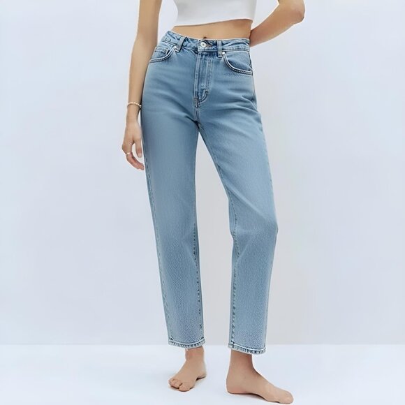 Kensie Denim - Kensie Mila Retro Luxe High-Rise Relaxed Straight Jeans Light Wash Size 6